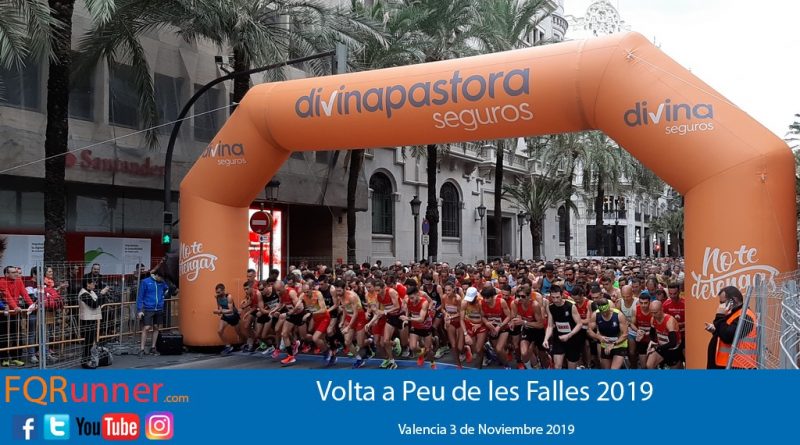 Así ha sido la salida de la Volta a Peu de les Falles 2019