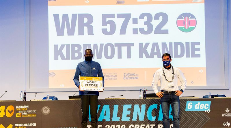 Kibiwott Kandie: Estoy muy agradecido de poder haber batido el récord del mundo
