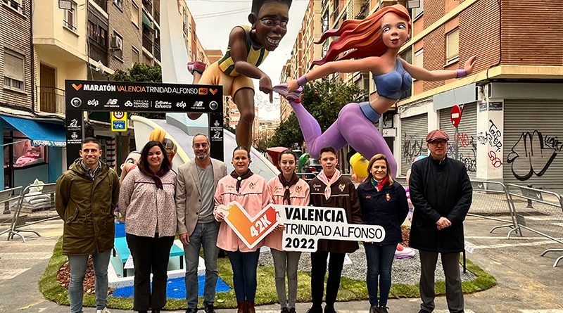 La Falla Poeta Altet-Benicarló dedica su monumento al Maratón de Valencia